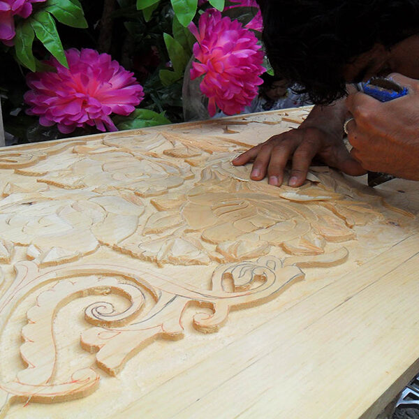Process of wood carving. Istaravshan. 2012